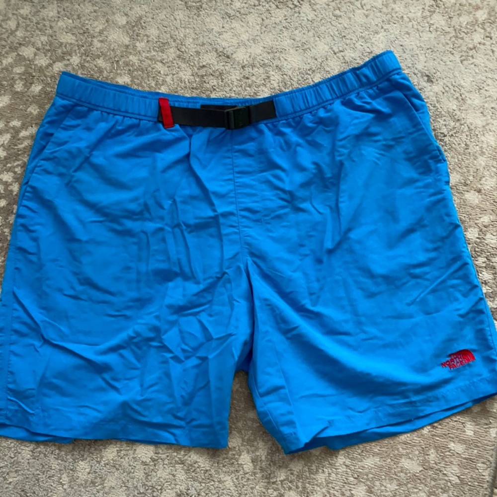 The North Face men’s XXL bathingsuit